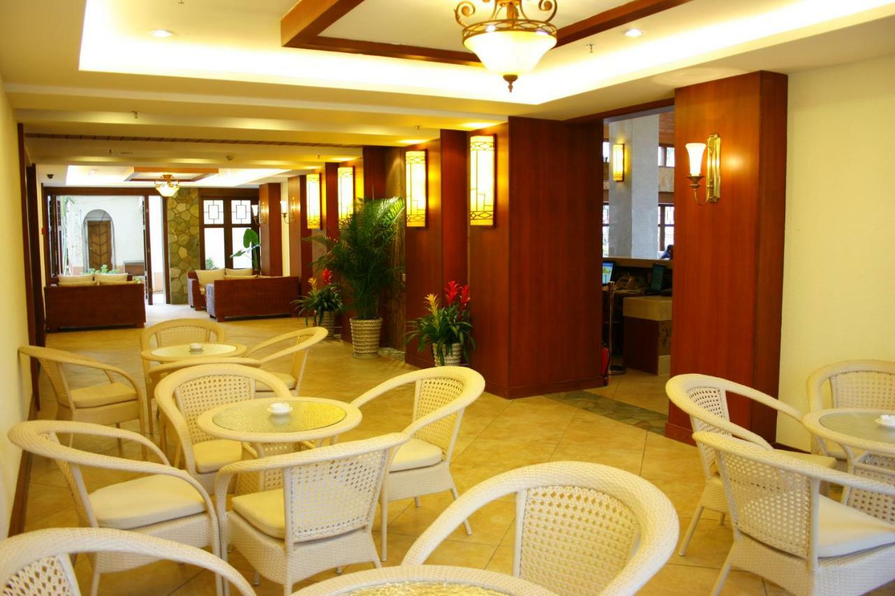 Rongjin Haiyue Hotel Санья Экстерьер фото